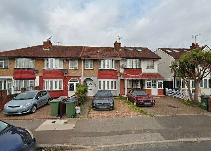 4 Bedroom Terraced House To Rent In Minehead Road, Harrow, HA2