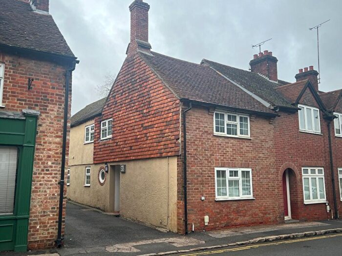 3 Bedroom Semi Detached House To Rent In High Street, Hungerford, Berkshire, RG17