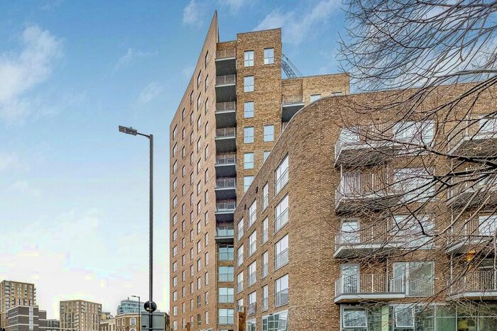 2 Bedroom Apartment To Rent In York Road, Battersea, SW11