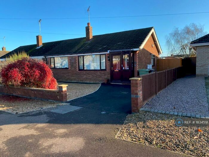 2 Bedroom Bungalow To Rent In Westwood Drive, Bourne, PE10