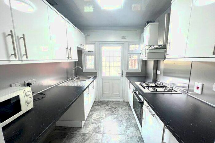 3 Bedroom Terraced House To Rent In Diban Avenue, Hornchurch, RM12