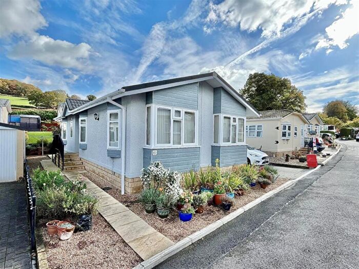 2 Bedroom Park Home For Sale In Lea Villa Residential Park, Lea, Ross-On-Wye, HR9