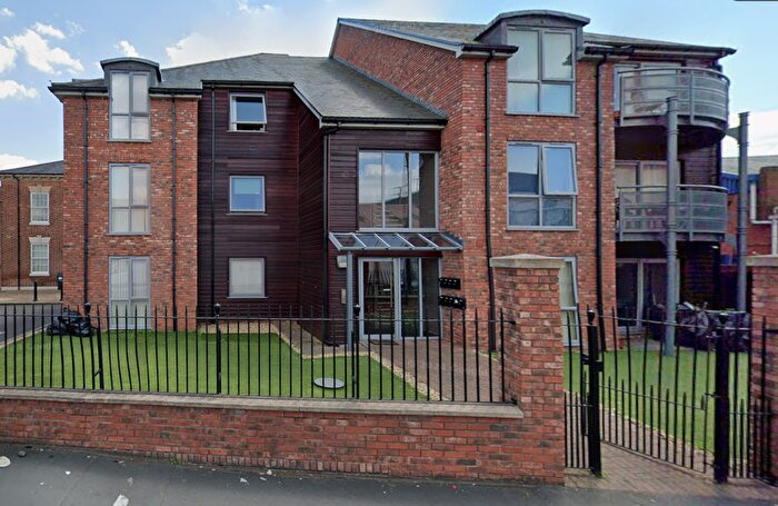 1 Bedroom Flat To Rent In Castle Street, Tipton, DY4