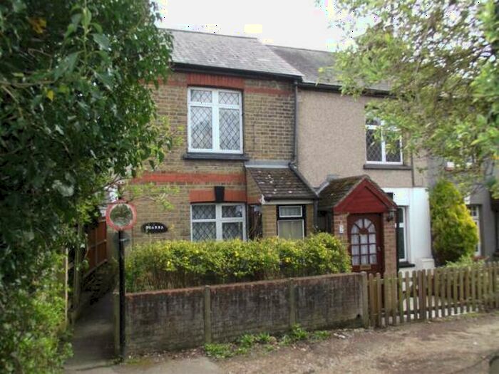 2 Bedroom End Of Terrace House To Rent In Princes Road, Hextable, BR8