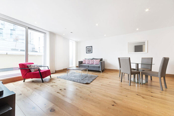 2 Bedroom Flat To Rent In Sclater Street, Shoreditch, E1