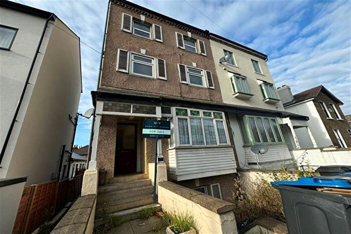 1 Bedroom Flat To Rent In Selsdon Road, CR2