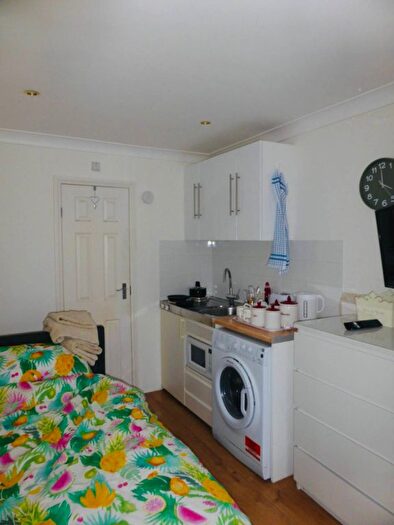 Studio To Rent In Rossall Crescent, London, NW10