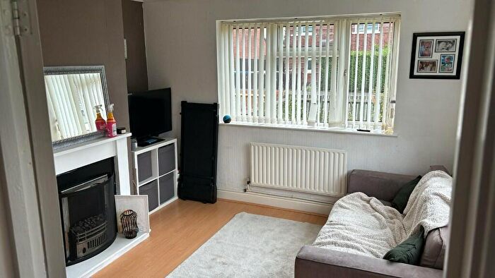 3 Bedroom Semi-Detached House To Rent In Mayfield Road, Derby, Derbyshire, DE21