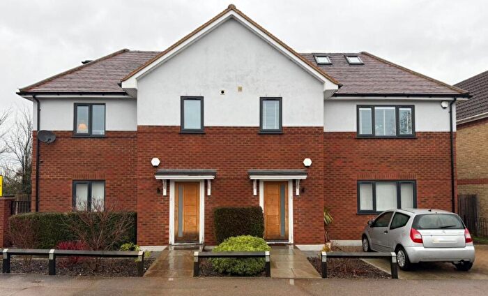 1 Bedroom Flat For Sale In Apartment The Beeches, Dedworth Road, Windsor, Berkshire, SL4