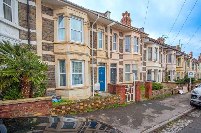 4 Bedroom Terraced House For Sale In Thornleigh Road, Horfield, Bristol, BS7