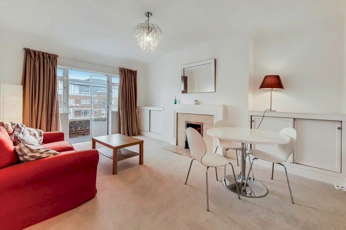 2 Bedroom Flat To Rent In Barons Keep, Gliddon Road, West Kensington, W14