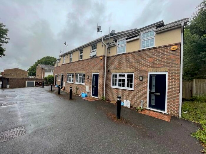 3 Bedroom End Of Terrace House To Rent In Wollaston Mews, Gillingham, ME8