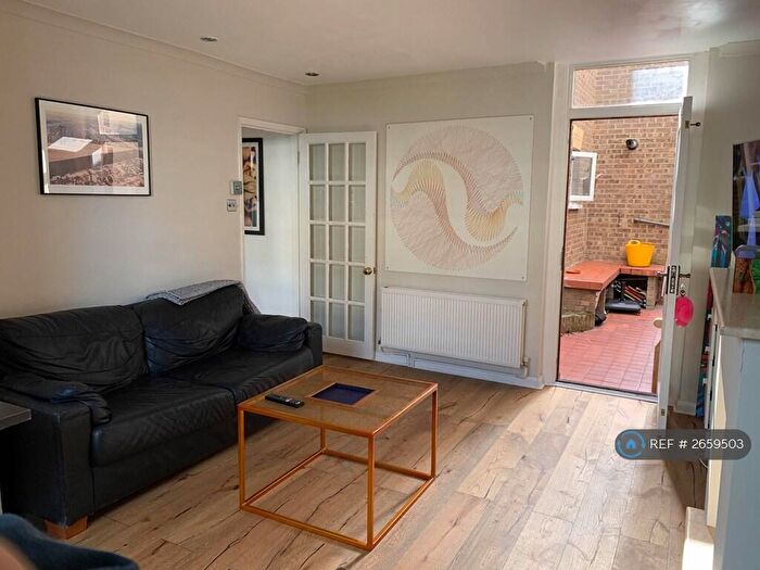 1 Bedroom Flat To Rent In Bruce Grove, London, N17