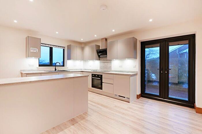 2 Bedroom Apartment To Rent In Crimicar Lane, Sheffield, S10