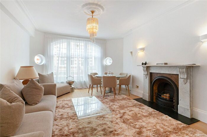 4 Bedroom Flat To Rent In Basil Street, Knightsbridge, London, SW3