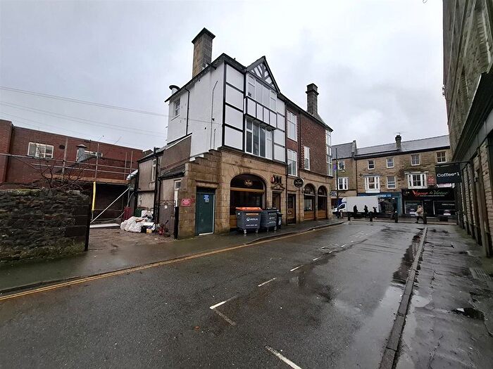 1 Bedroom Flat To Rent In Spring Gardens, High Peak, SK17