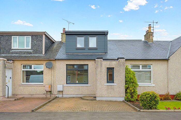 3 Bedroom Terraced House For Sale In Queen Street, Grangemouth, FK3