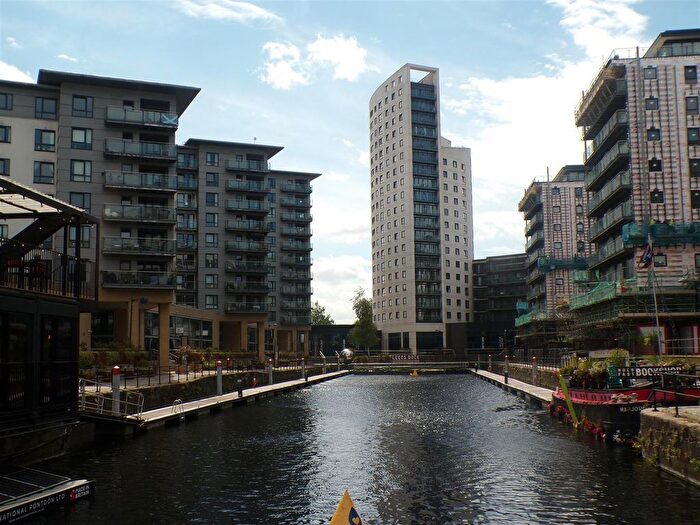 2 Bedroom Semi-Detached House To Rent In Clarence House, The Boulevard, Leeds, LS10