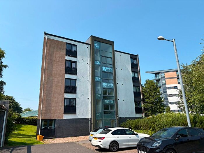 2 Bedroom Flat To Rent In Firpark Close, Glasgow, G31