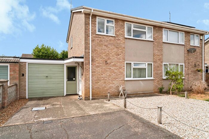 3 Bedroom Semi Detached House For Sale In Clarendon Road, Fakenham, NR21