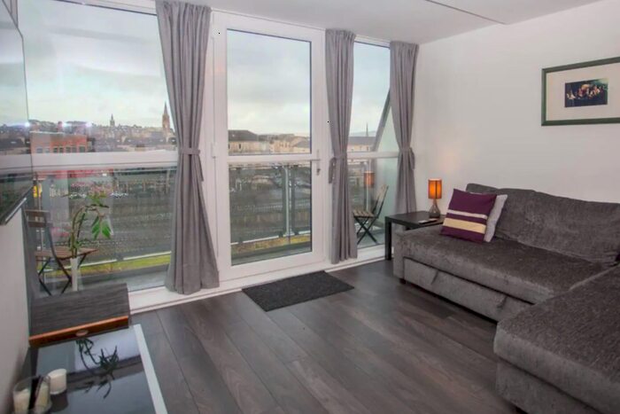 1 Bedroom Flat To Rent In Buccleuch Street, Glasgow, G3