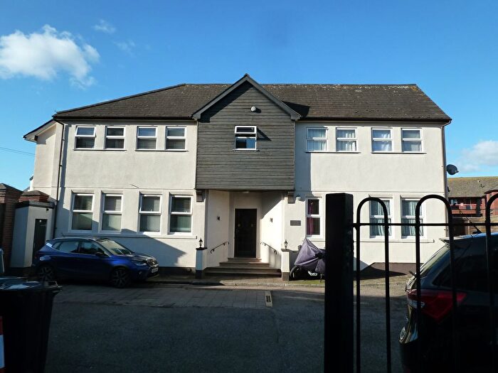 1 Bedroom Flat To Rent In Union Street, Exmouth, EX8