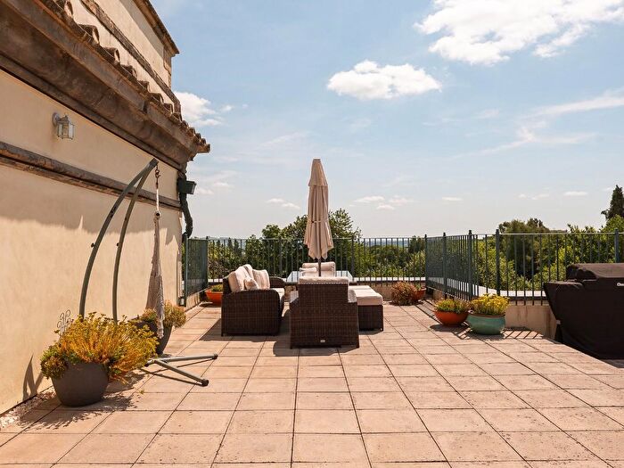 2 Bedroom Flat For Sale In Bath Road, Brislington, BS4