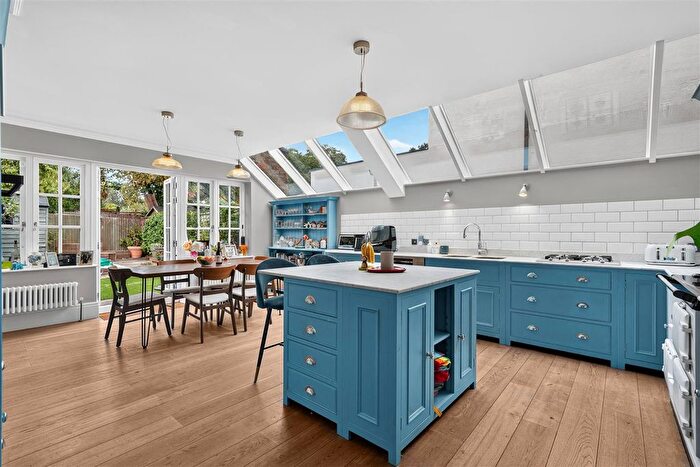 5 Bedroom Terraced House For Sale In Grantham Road, London, W4