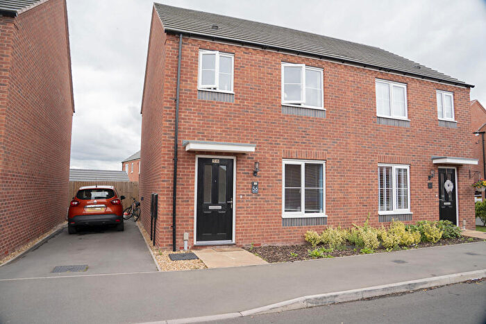3 Bedroom Semi-Detached House For Sale In Dalbeattie Avenue, Derby, DE24
