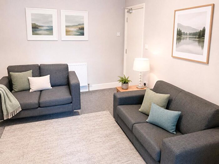4 Bedroom House To Rent In Kingswood, High Street, Bristol, BS15