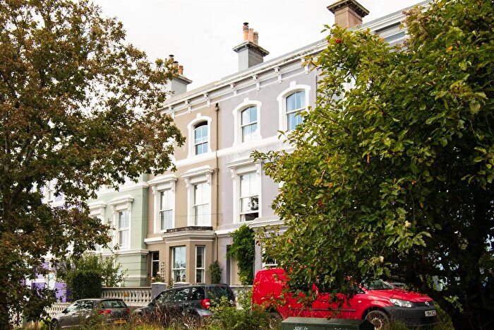 4 Bedroom Terraced House For Sale In Quarry Road, Hastings, TN34