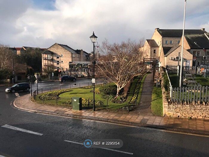 2 Bedroom Flat To Rent In Cliffe Terrace, Wetherby, LS22