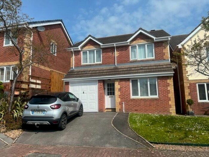 3 Bedroom Property To Rent In Willow Close, Beddau, Pontypridd, CF38