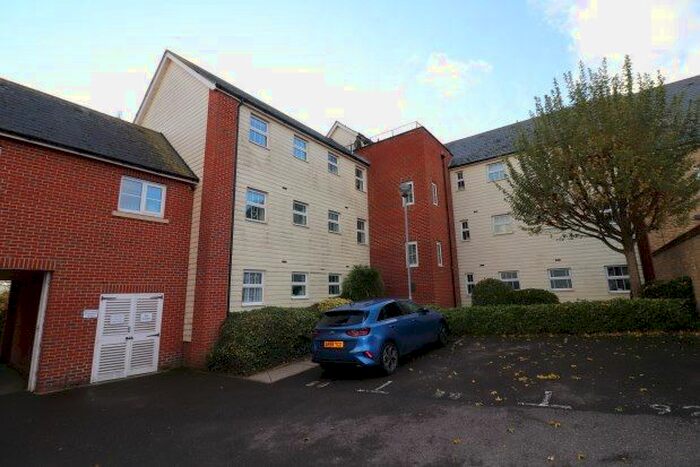 2 Bedroom Flat To Rent In Baker Way, Witham, CM8