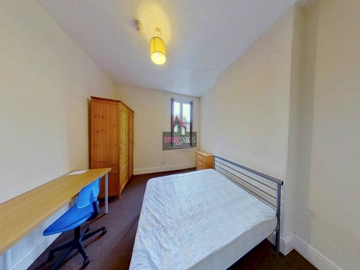 6 Bedroom Property To Rent In Barrfield Road, Salford, M6