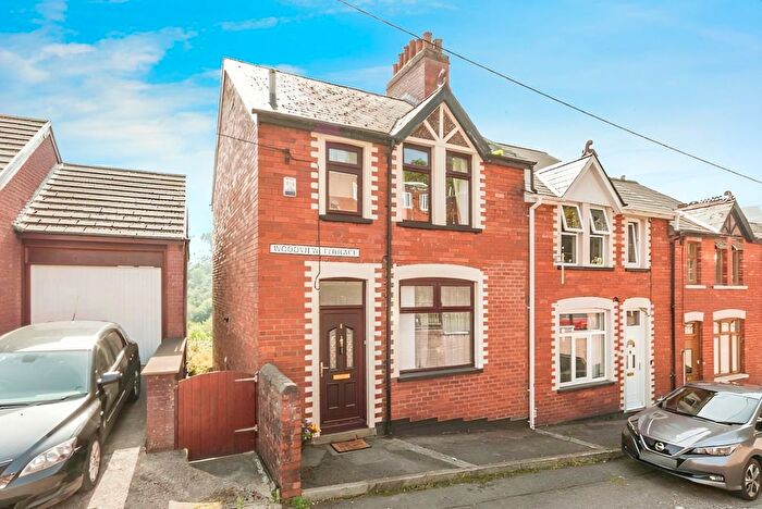 3 Bedroom Property To Rent In Coed Cae Place, Coedcae, Pontypool, NP4