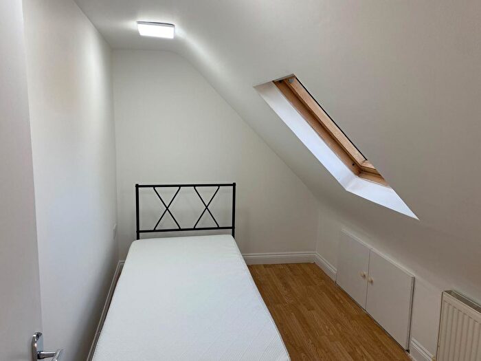 7 Bedroom Terraced House To Rent In Hunters Grove, Hayes, UB3