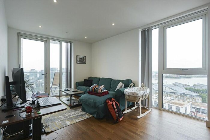 1 Bedroom Apartment For Sale In Victory Parade, Woolwich, SE18