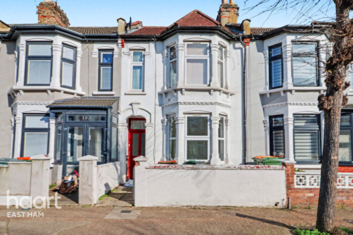 3 Bedroom Terraced House For Sale In Sixth Avenue, London, E12