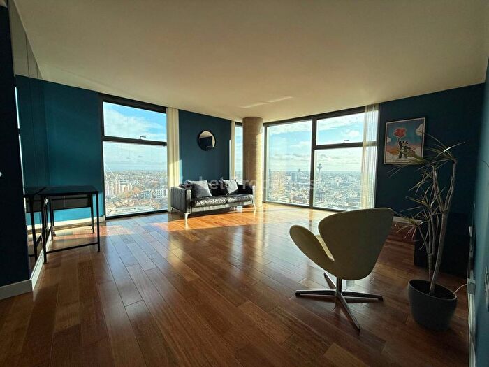 2 Bedroom Flat To Rent In West Tower, Liverpool, L3