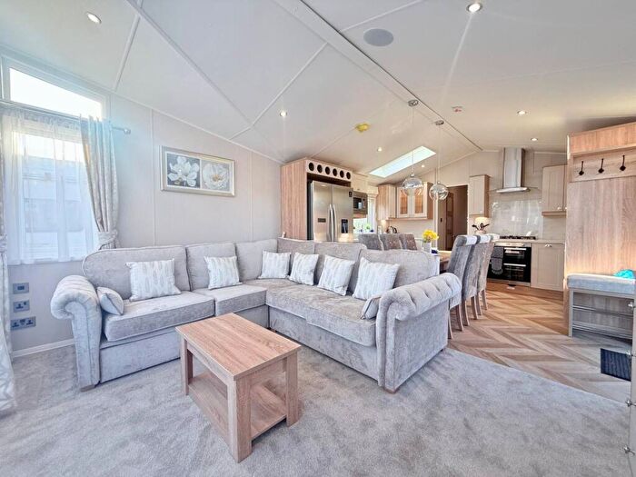 3 Bedroom Caravan For Sale In Ilfracombe, Devon, EX34