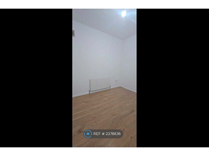 2 Bedroom Flat To Rent In Burley Road, London, E16