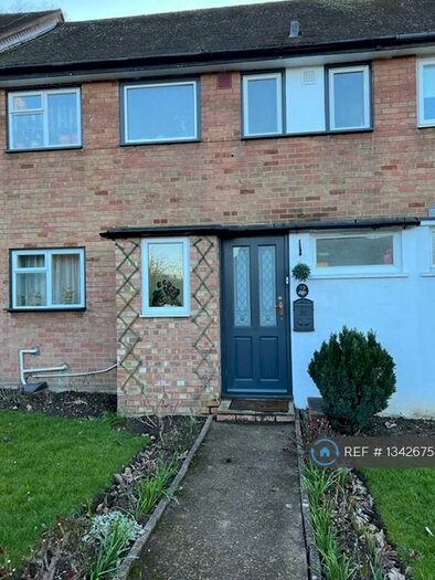 3 Bedroom Terraced House To Rent In Amwell Close, Enfield, EN2
