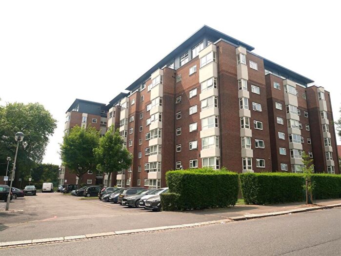 2 Bedroom Apartment For Sale In Raffles House Brampton Grove, Hendon, London, NW4