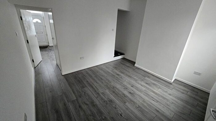 2 Bedroom Terraced House To Rent In Cambridge Street, Walsall, WS1