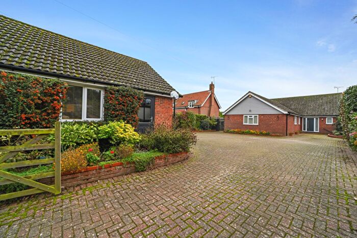 4 Bedroom Detached Bungalow For Sale In Rectory Road, Hollesley, IP12