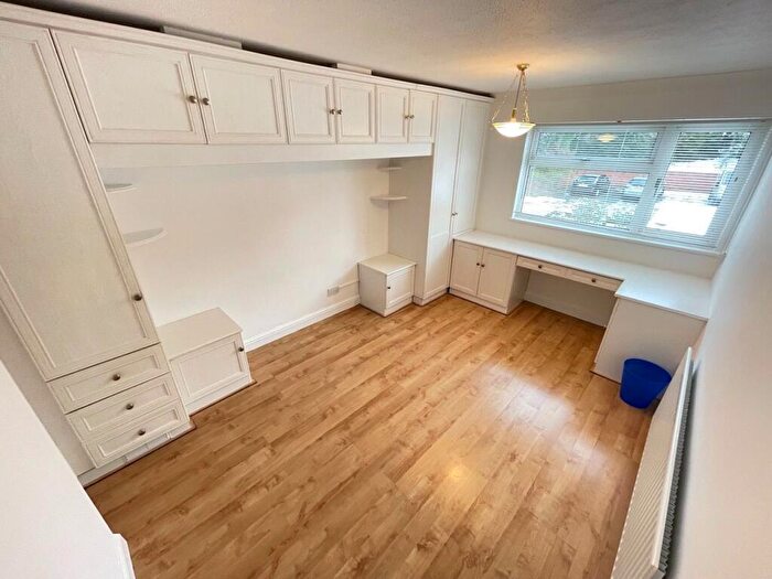 3 Bedroom Semi-Detached House To Rent In Broadwater Dale, Letchworth Garden City, SG6