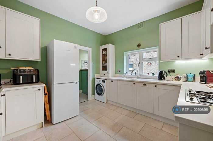 1 Bedroom Flat To Rent In Benthal Road, London, N16