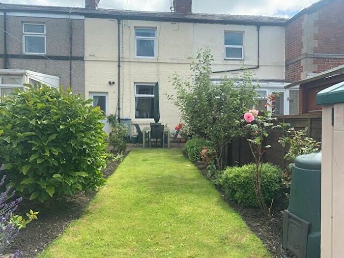 2 Bedroom Cottage For Sale In Craven Cottages, Settle, BD24