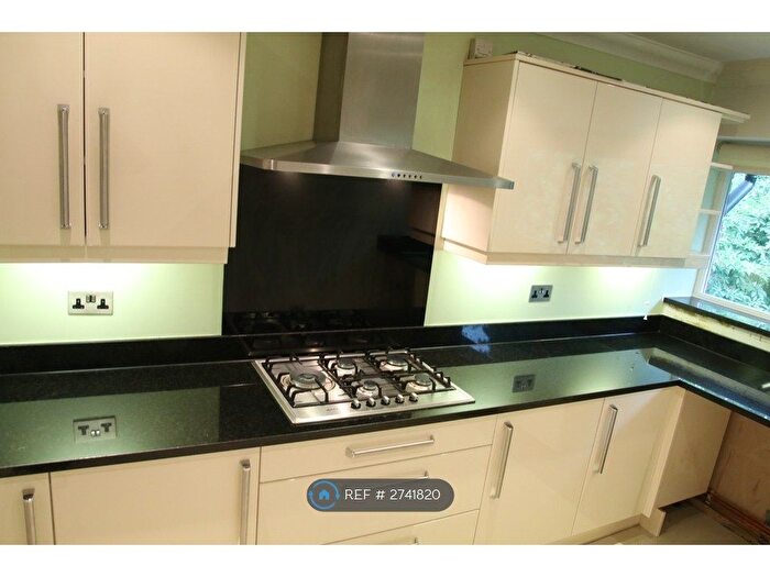 2 Bedroom Flat To Rent In Byron Hill Road, Harrow-On-The-Hill, HA2